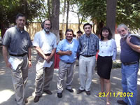 Los ganadores el alcalde Mario Olavarr�a, Claudia �lvarez y Kiko Ben�tez (49,108 bytes)